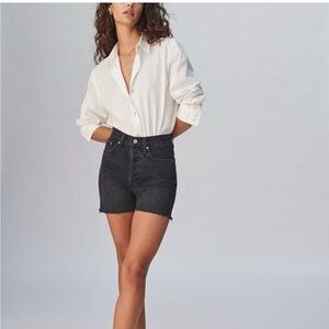 Denim Forum - the Yoko Mid Thigh Short - Black
